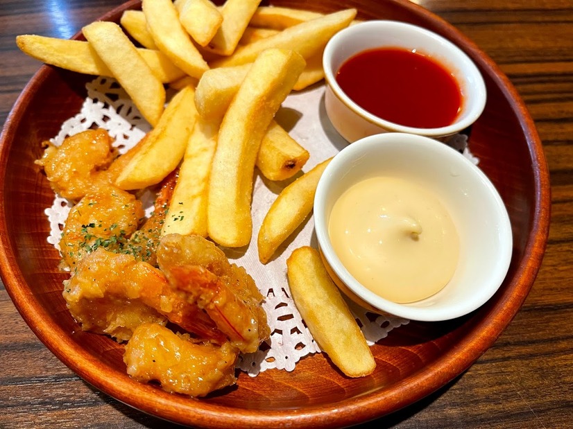 びっくりドンキーの期間限定「ベーコンエッグベネバーグ」がうまい！レギュラーに加えて欲しい1品