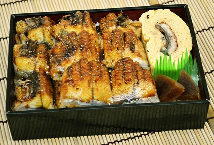 〈松葉寿司〉うな重(1折)　3,780円