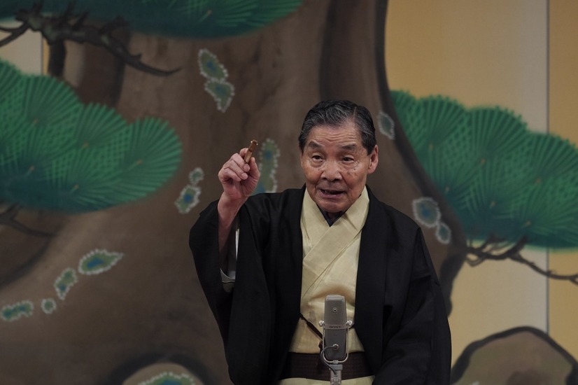 仁鶴さん死去、31年半司会の『生活笑百科』で追悼テロップ