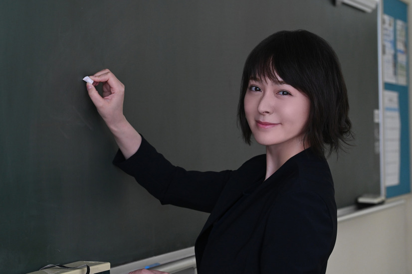 亀高千里（貫地谷しほり）（C）フジテレビ