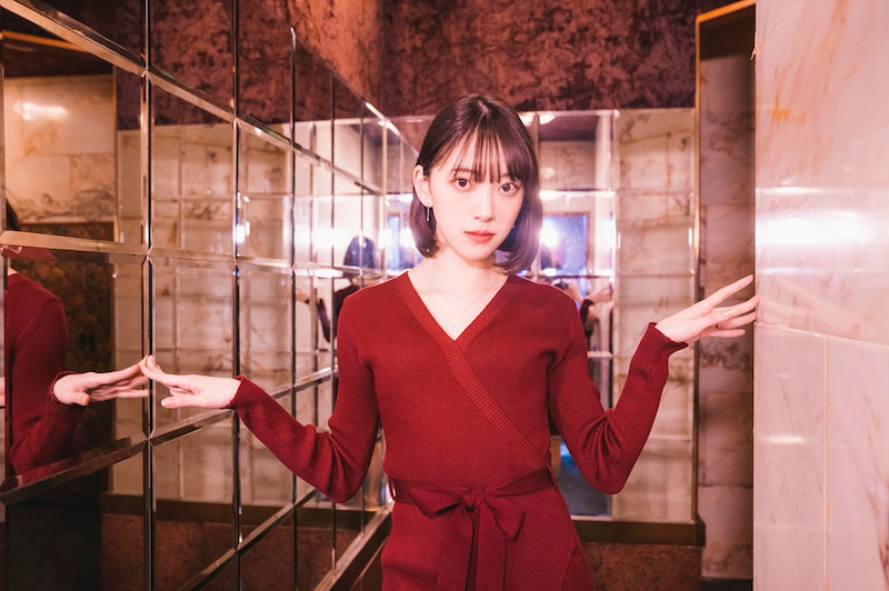 堀未央奈、大人な魅力溢れる