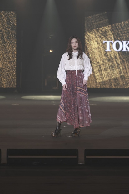 松村沙友理　(C)マイナビ 東京ガールズコレクション 2021 AUTUMN/WINTER