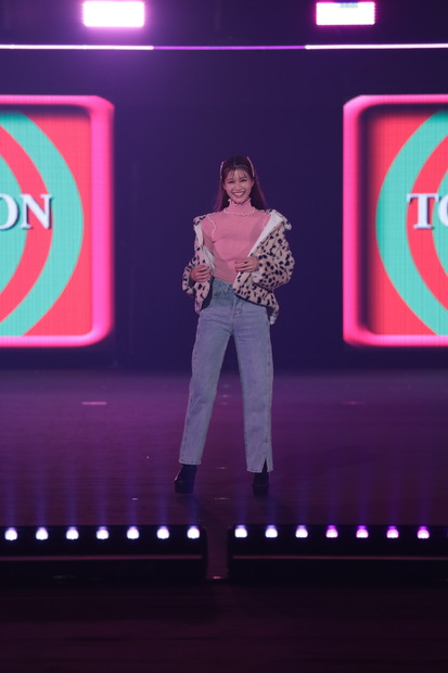 生見愛瑠　(C)マイナビ 東京ガールズコレクション 2021 AUTUMN/WINTER