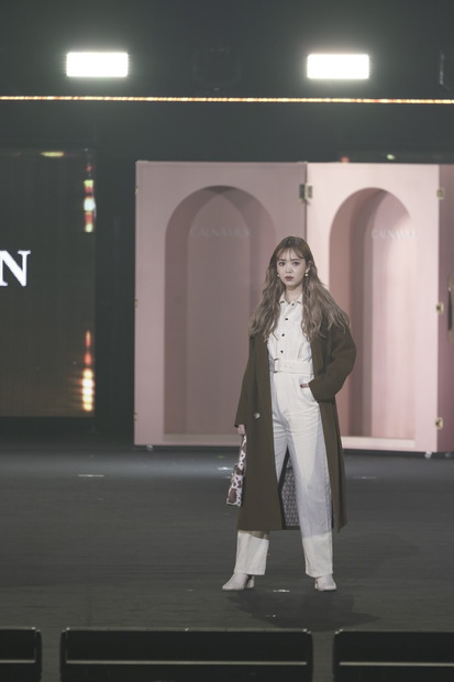 藤田ニコル　(C)マイナビ 東京ガールズコレクション 2021 AUTUMN/WINTER