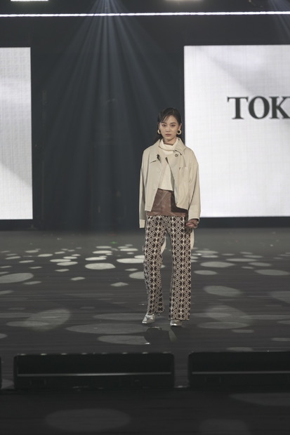 山下美月　 (C)マイナビ 東京ガールズコレクション 2021 AUTUMN/WINTER