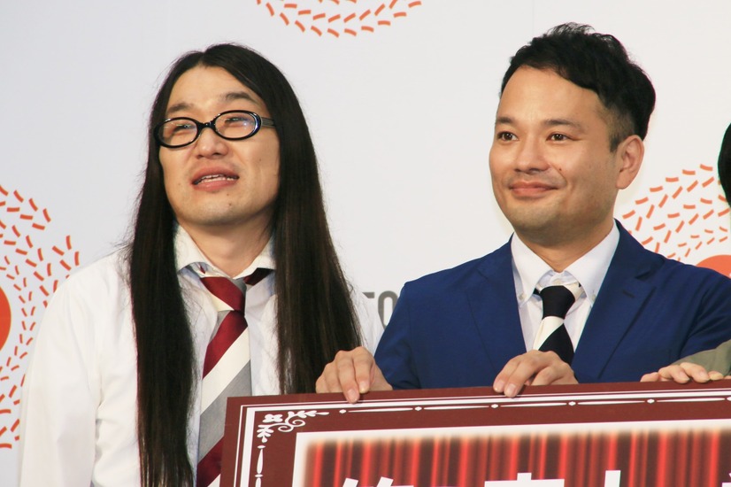 天狗(川田哲志、横山裕之)【撮影：小宮山あきの】