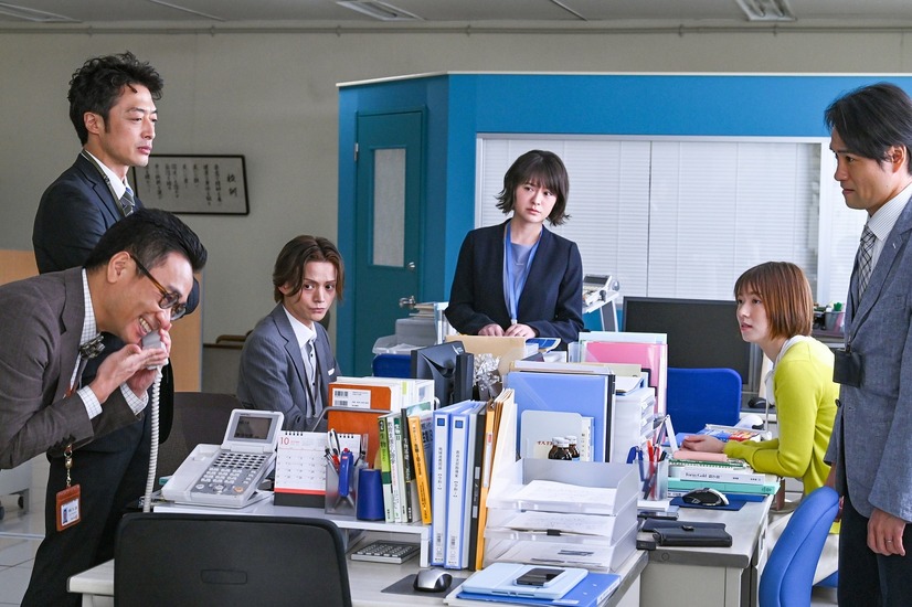 川相公二郎（八嶋智人）、中村淳（和田聰宏）、早坂優一（三浦涼介）、亀高千里（貫地谷しほり）、小畑友理佳（阿部華也子）、藤嶋啓介（笠原秀幸）