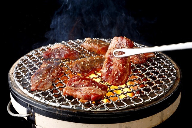 焼肉の和民、「極上！A5和牛コース」“肉の日限定”価格＆内容で提供