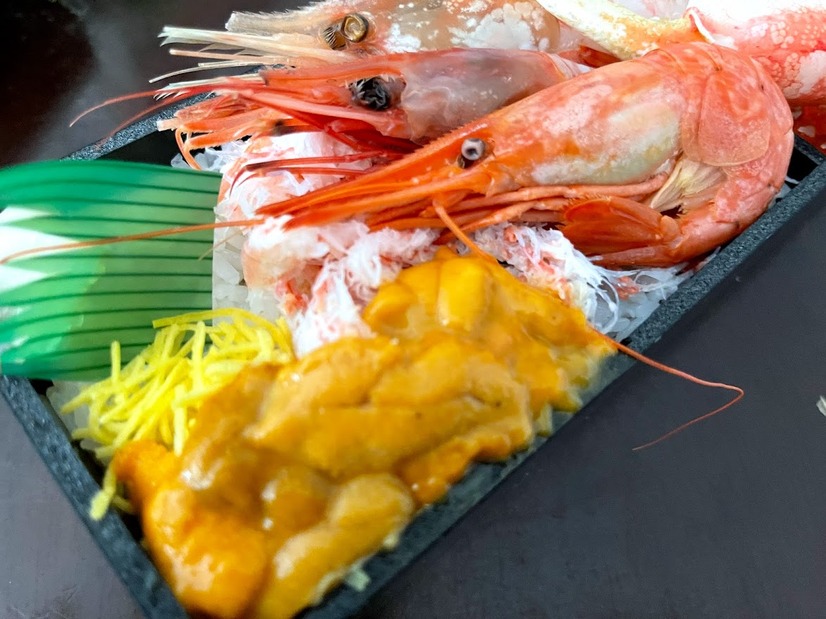 こぼれ落ちそうな海鮮ネタの弁当も！北の美味大集合の「秋の大北海道展」21日まで開催
