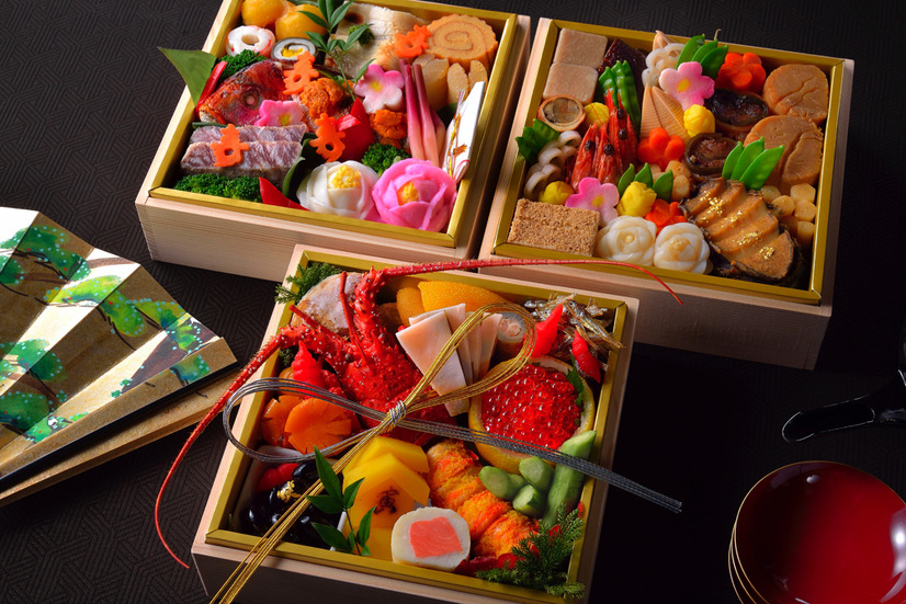 ホテル椿山荘東京 料亭「錦水」特選おせち料理 三段重
