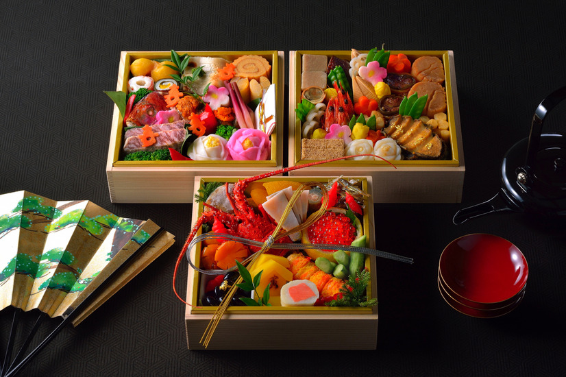 ホテル椿山荘東京 料亭「錦水」特選おせち料理 三段重