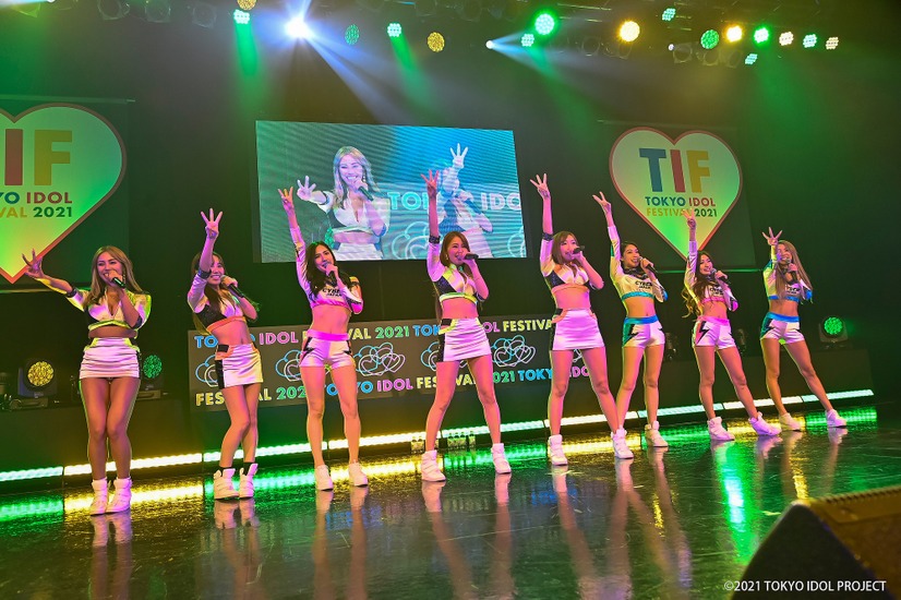 CYBERJAPAN DANCERS