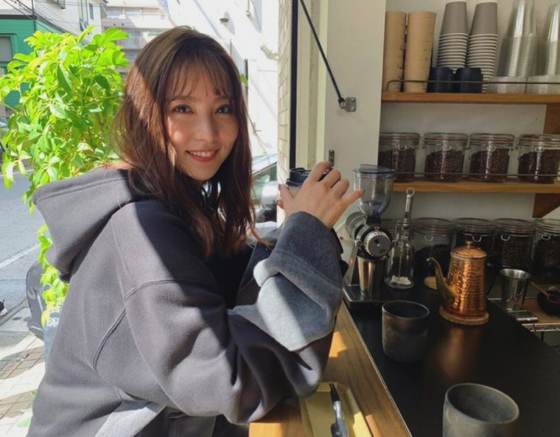 写真は石川恋公式ブログより