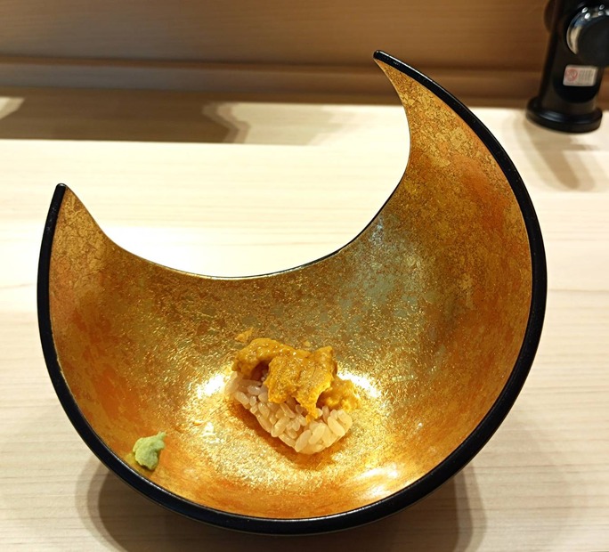 激旨すぎ！ミシュラン星獲得の江戸前鮨「銀座おのでら」新業態のリーズナブルな回転寿司を体験