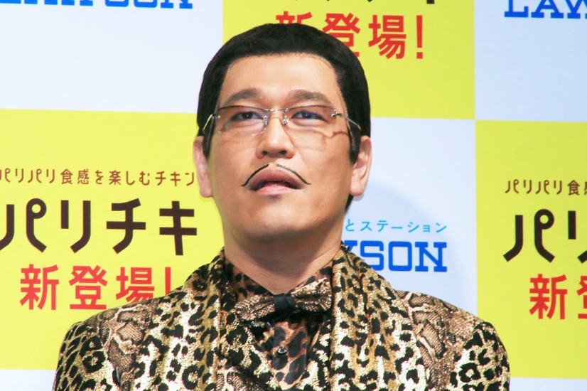 ピコ太郎【撮影：小宮山あきの】