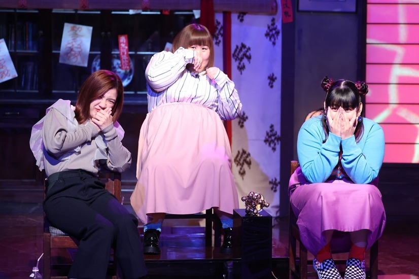左から）福田麻貴、かなで、ゆめっち（スタジオブロック）（C）フジテレビ