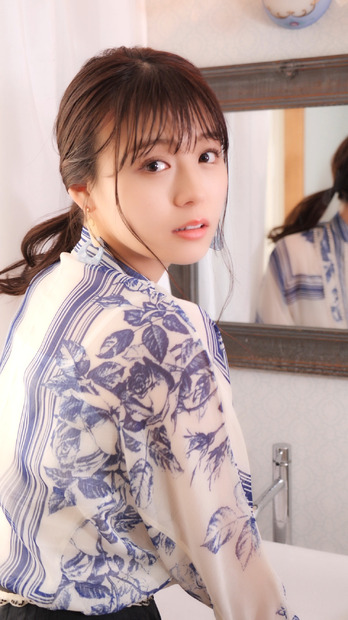 『ミライトレカ』第一弾井口綾子ARトレーディングカード