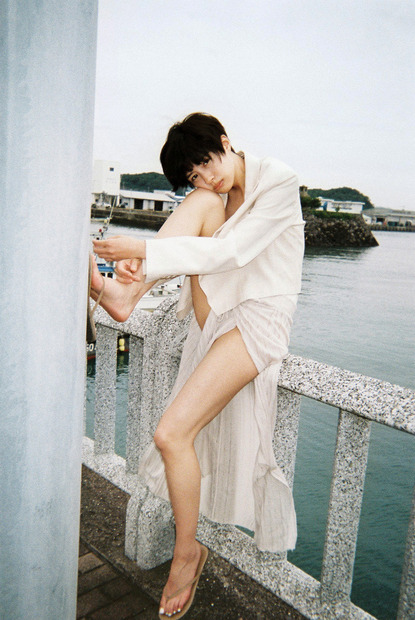 （C）奥山由之