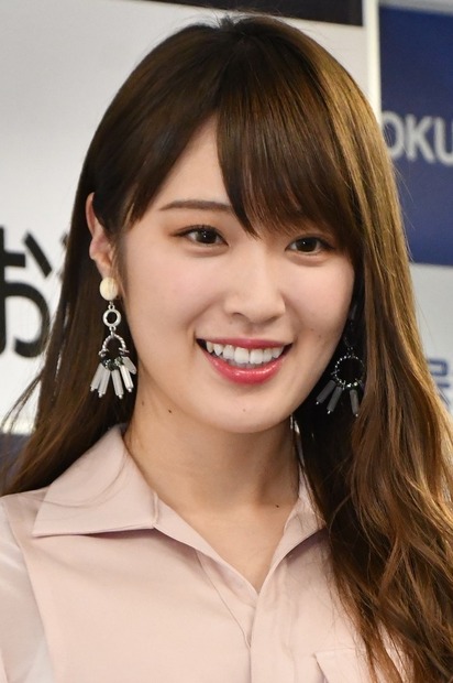 高山一実【写真:竹内みちまろ】