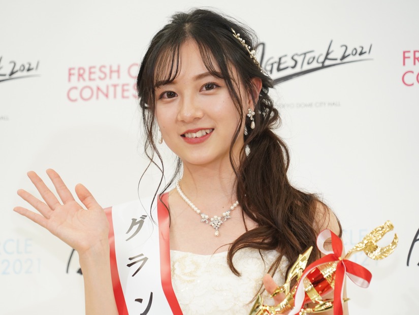 友恵温香さん【写真：竹内みちまろ】