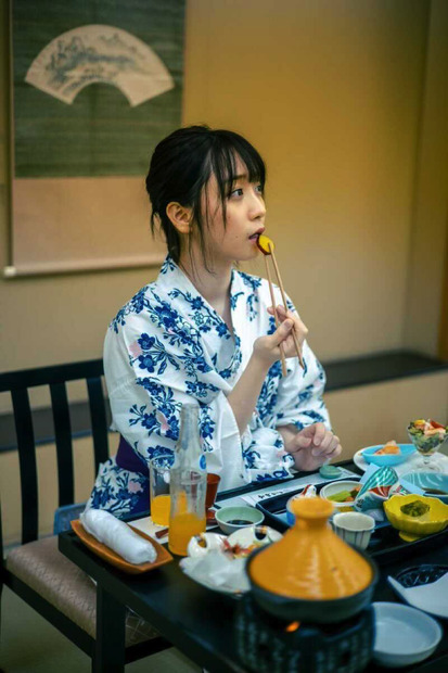 伊織もえ写真集「内緒話」