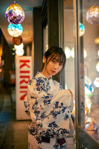 伊織もえ写真集「内緒話」