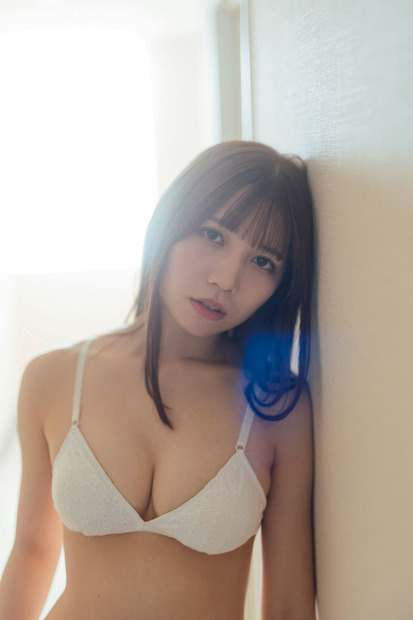 三好麗奈　（c）光文社／週刊FLASH-写真：横山マサト