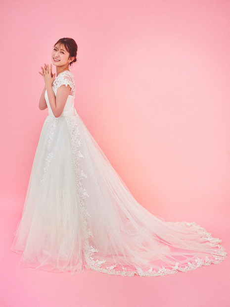 吉田朱里