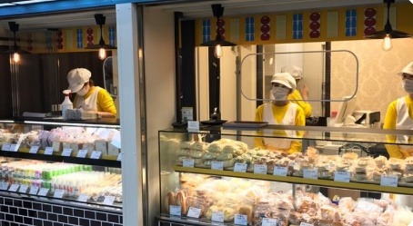 木村屋とまい泉が初コラボ！「あんバターサンド」「かつカレーパン」登場