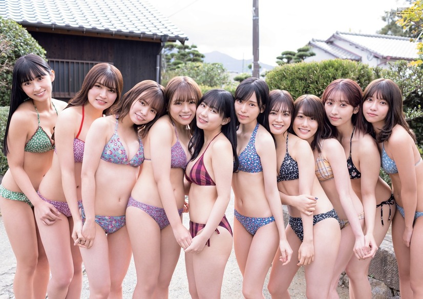 『B.L.T.2022年2月号増刊　B.L.T.×HKT48グラビアSP版』別冊付録両面超ビッグポスター：本村碧唯・神志那結衣・渕上舞・栗原紗英・田中美久・山下エミリー・運上弘菜・小田彩加・武田智加・松本日向（HKT48）（c）東京ニュース通信社