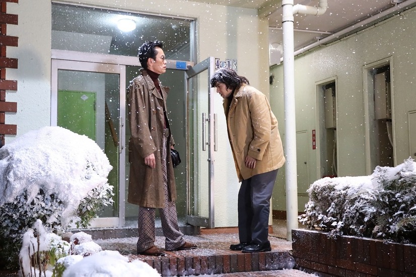 左から）遠藤憲一、山田裕貴（c）フジテレビ
