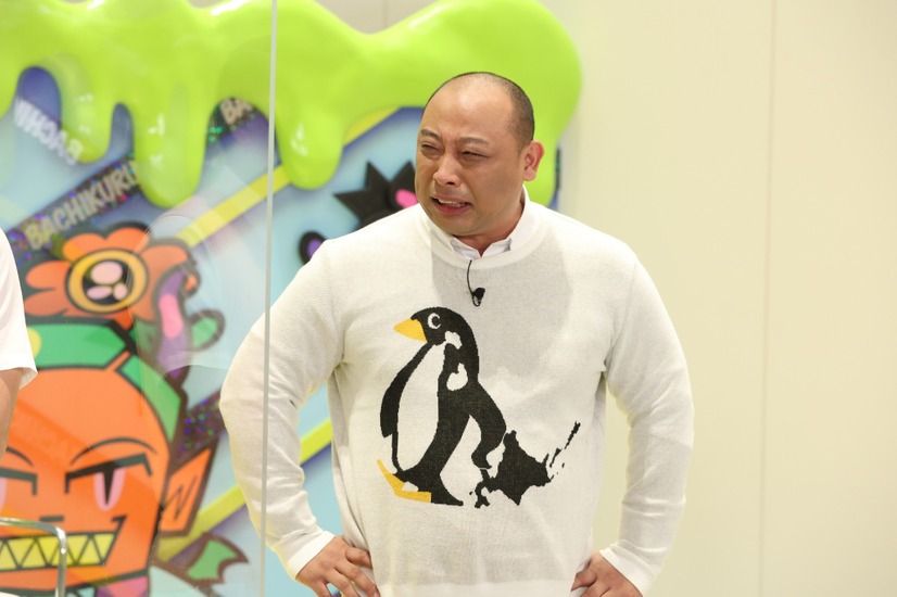 トム・ブラウンみちお／コーナー名：「ピュアな芸人が作詞したラブソングをプロのミュージシャンが作曲したらバチーンときそう！」（C）フジテレビ