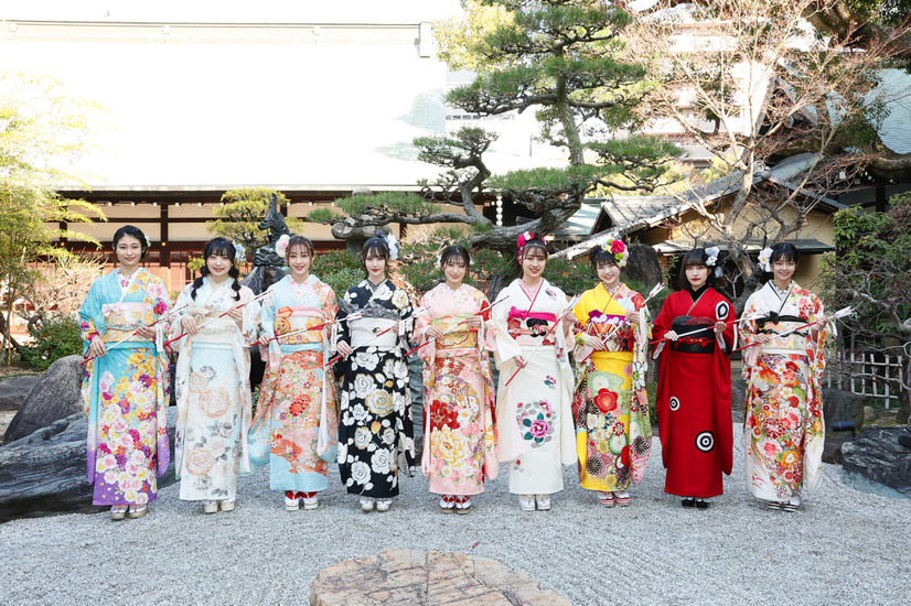 安部若菜、折坂心春、桜田彩叶、上西怜、出口結菜、松野美桜、南羽諒、山崎亜美瑠、山本望叶（C）NMB48