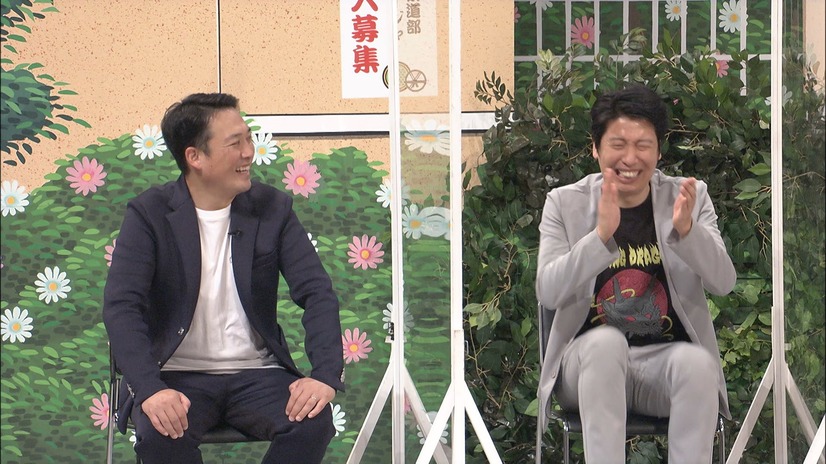 ゲストの藤崎マーケット（左：田崎佑一、右：トキ）（C）MBS