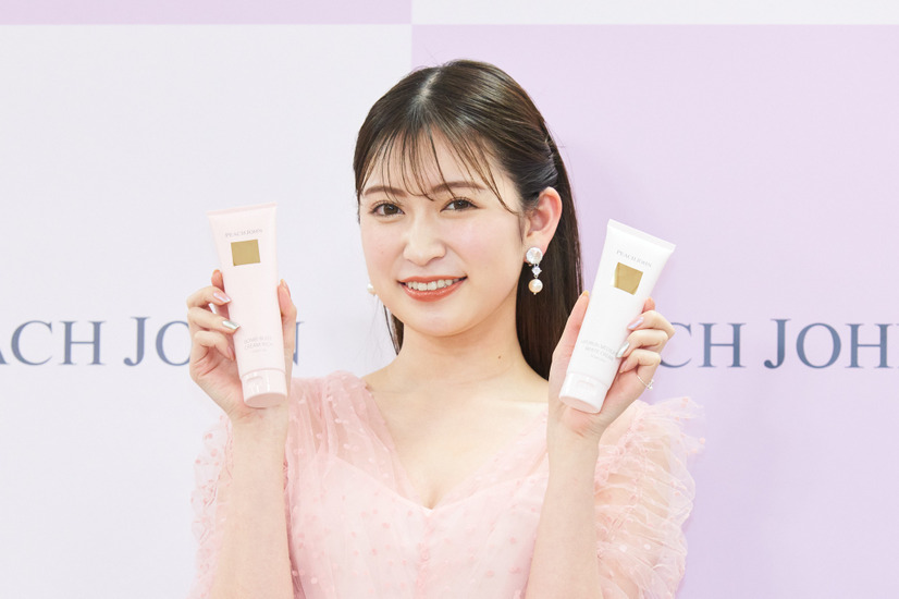 吉田朱里