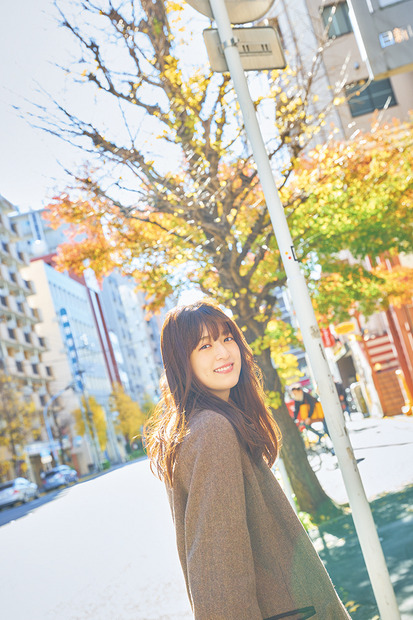 吉田綾乃クリスティー（C）大塚素久（SYASYA）／CMNOW(C)GENKOSHA Co.,Ltd. 2022