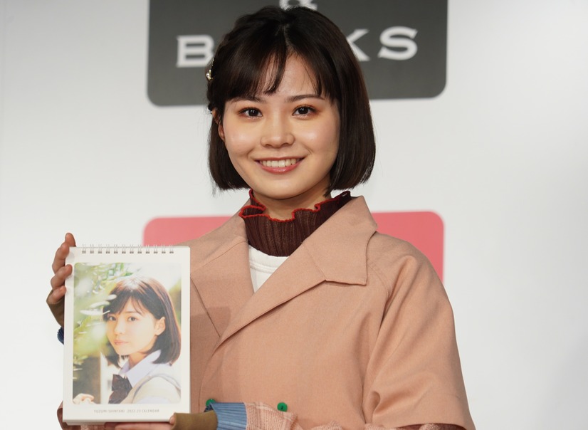新谷ゆづみ【写真：竹内みちまろ】