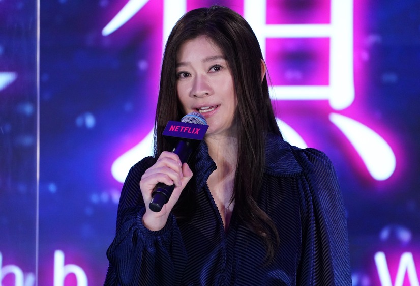 篠原涼子【写真：竹内みちまろ】