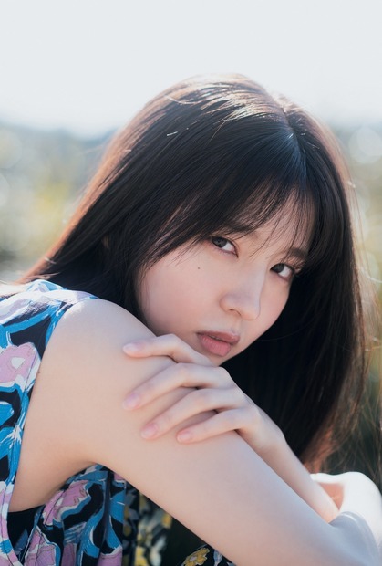 『B.L.T.』2022年4月号【セブンネットショッピング購入 特典ポストカード：早川聖来（乃木坂46）】　（c）東京ニュース通信社