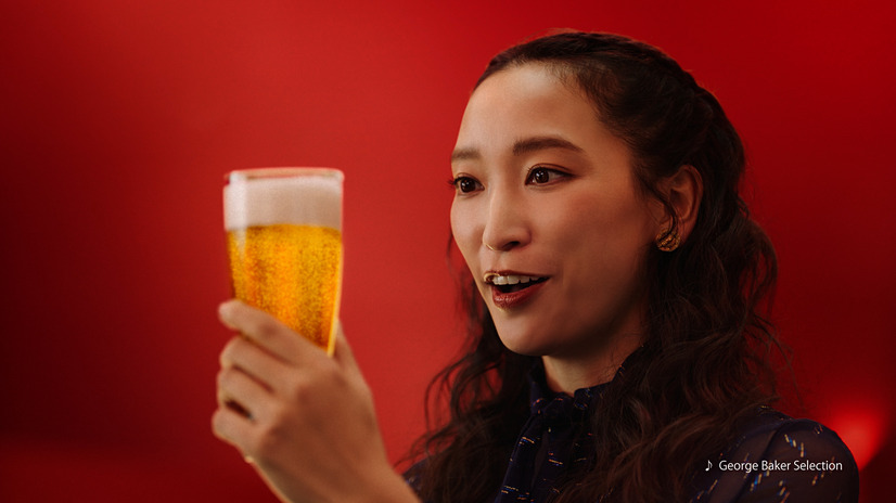 タモリ「バッハ会長に飲んでもらいたい」…高畑充希や杏らに、こだわりの“三度注ぎ”を伝授！