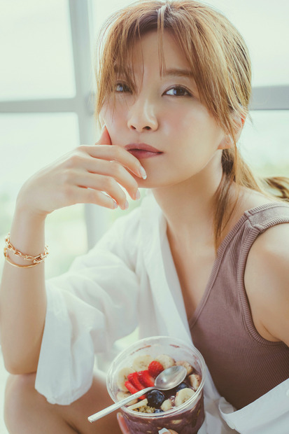 宇野実彩子の1st DVD『うの旅 in Hawaii』（C）Liverpool