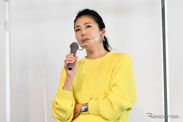 自身もアバルトオーナーの高橋ひとみさん