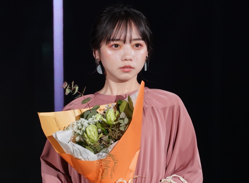 齊藤京子【写真：竹内みちまろ】