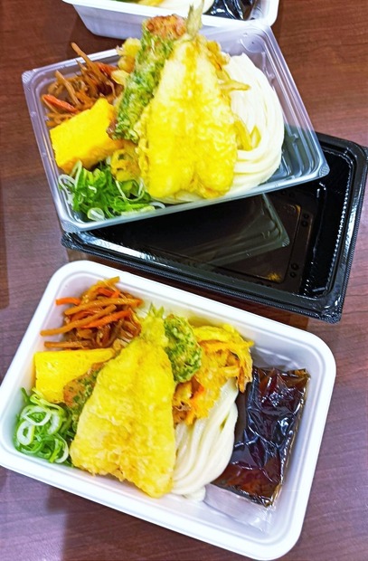 大人気の「丸亀うどん弁当」が12種類に！春限定商品を一足先に食べてみた！