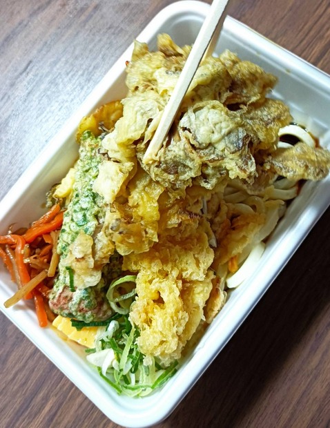 大人気の「丸亀うどん弁当」が12種類に！春限定商品を一足先に食べてみた！