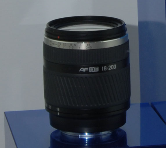 AF DT ZOOM 18-200mm F3.5-6.3（D）（参考出品）