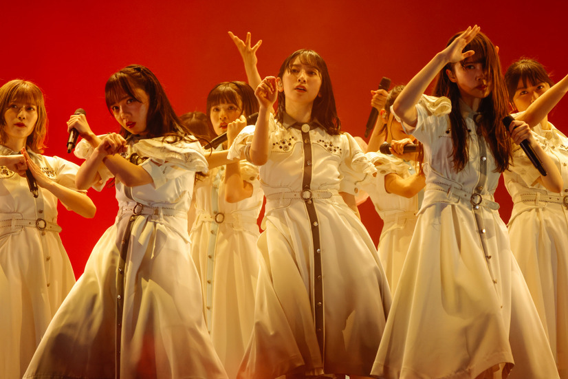 「3周年記念MEMORIAL LIVE ～3回目のひな誕祭～」（カメラ：上山陽介）