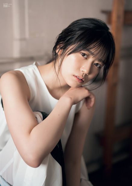 『B.L.T.』2022年6月号【ローソンエンタテインメント購入特典両面ポスター：丹生明里（日向坂46）】　（c）東京ニュース通信社
