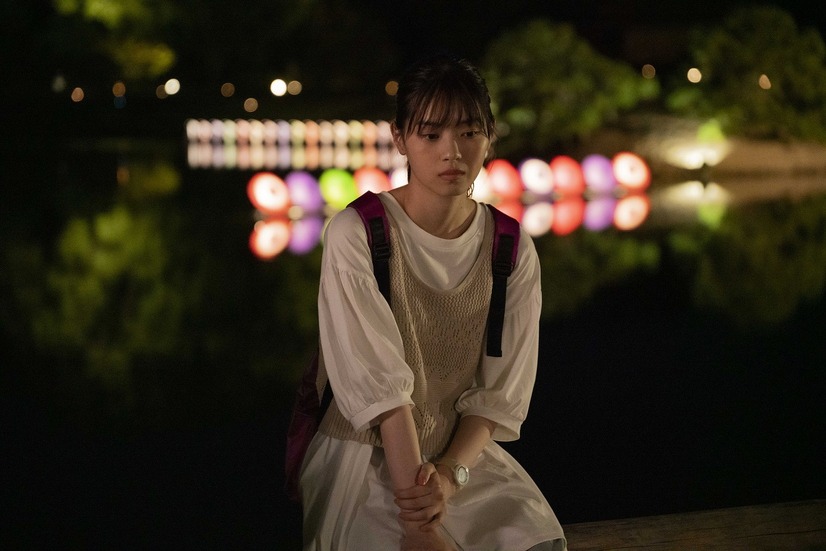 （c）秋★枝／集英社・2022 映画「恋は光」製作委員会