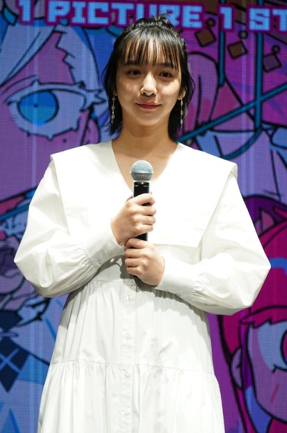 山之内すず【写真：竹内みちまろ】